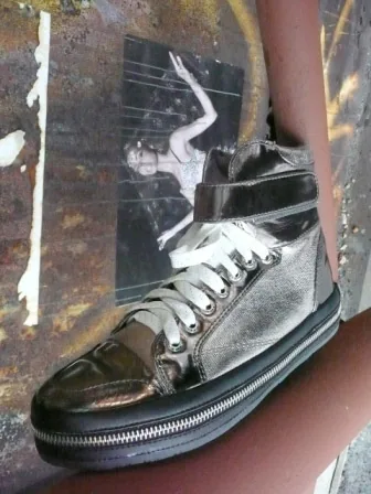 Nat-2 Transforming Shoes