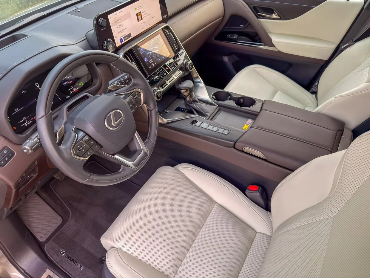 2026 Lexus LX 600 - Interior Drivers Seat