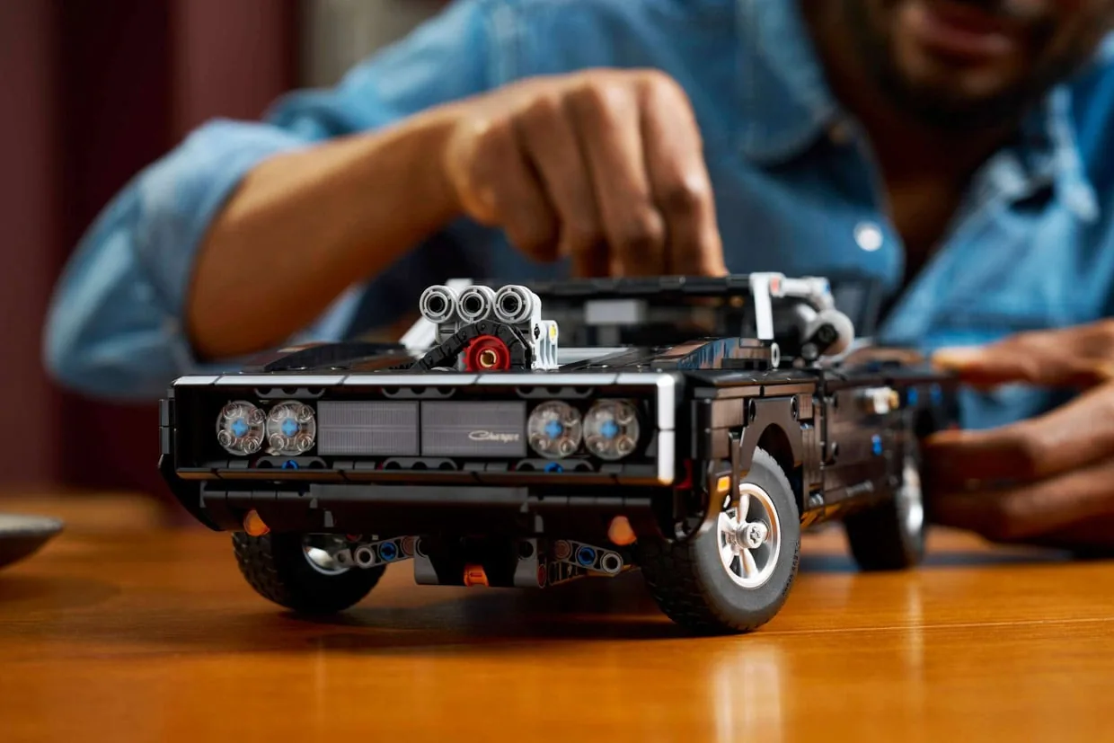 LEGO Technic Fast and Furious Dodge Charger R/T