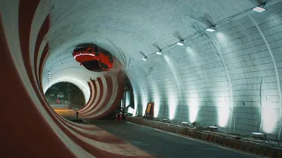 360º Tunnel Loop Car Stunt